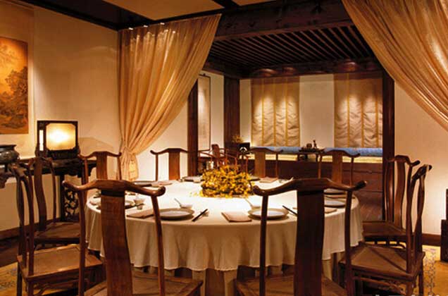 萬(wàn)騰電動(dòng)餐桌椅制造廠